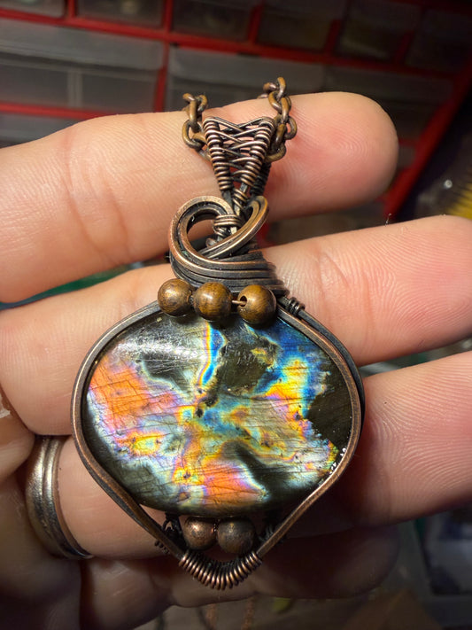 Flashy labradorite copper pendant