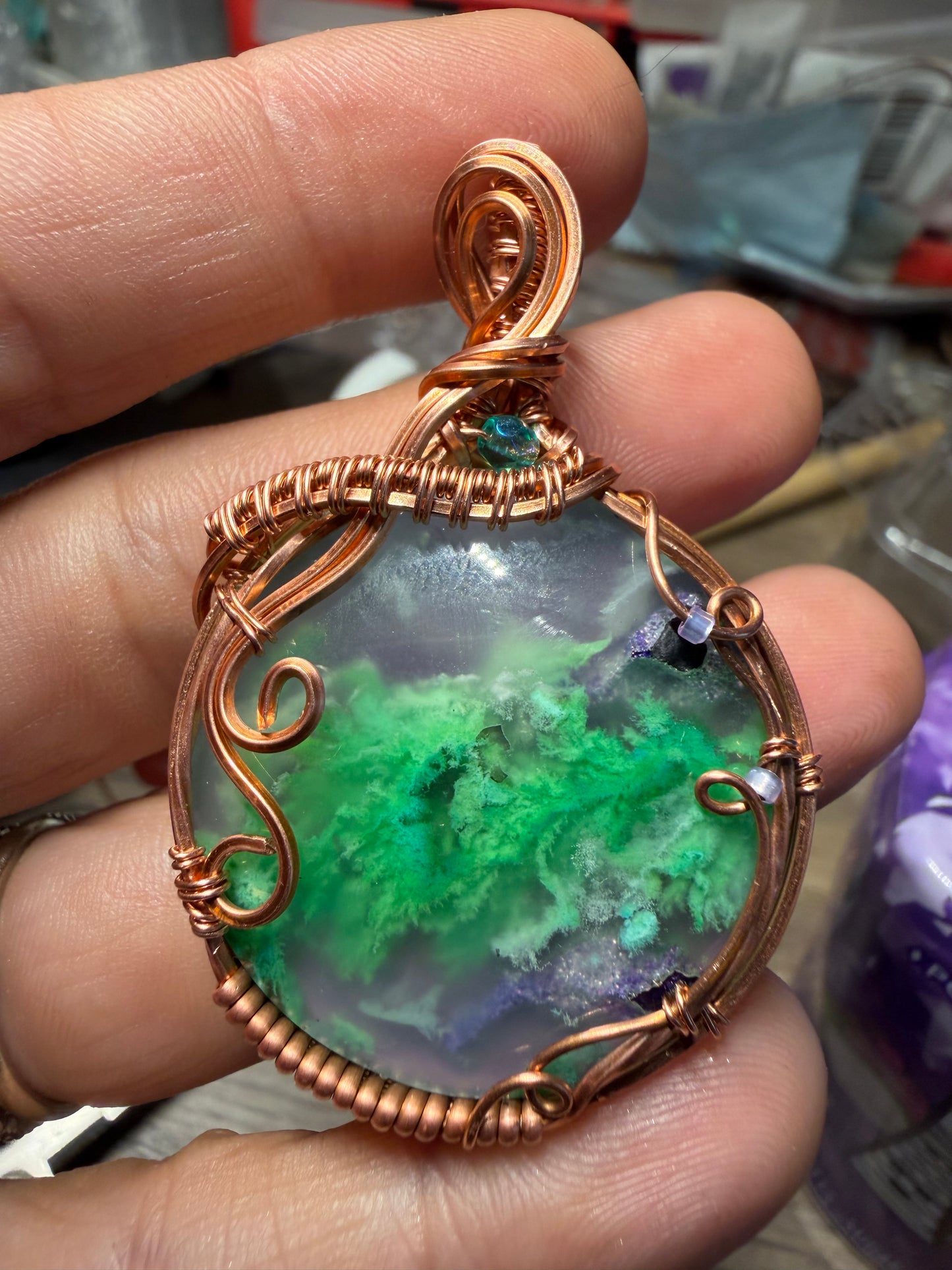 Green (dyed) agate copper pendant