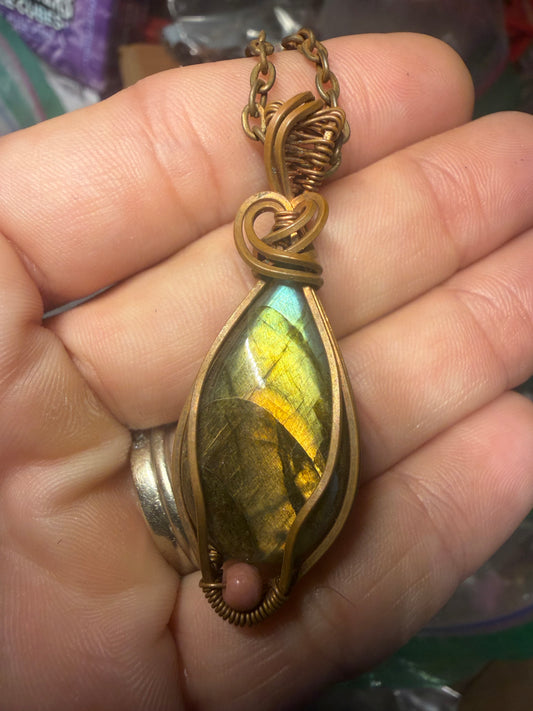Labradorite copper pendant