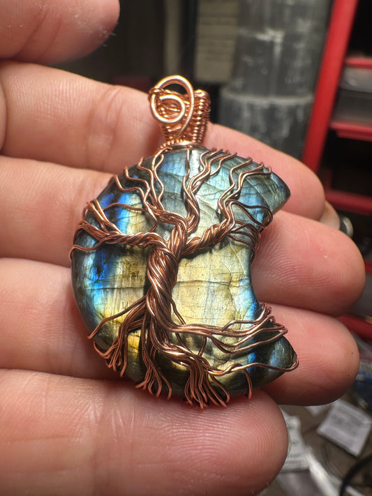 Labradorite Crescent 
Moon Copper Pendant